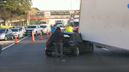 Colapso en los accesos a la Capital Federal en una mañana con múltiples accidentes