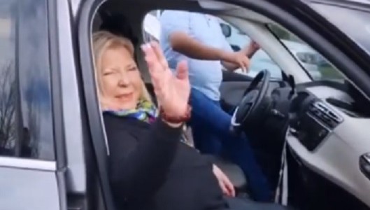"Tantos kilómetros me cansan un poco": por problemas de salud, Carrió hará campaña "cerca"