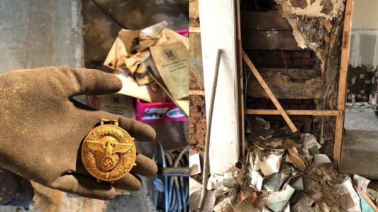 Estaba arreglando la casa de su tía y descubrió un escondite con objetos nazis