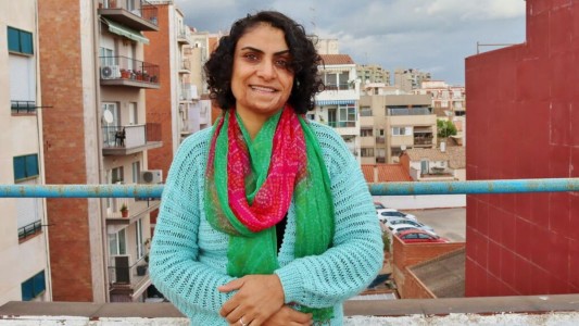 La historia de la mujer afgana que se hizo pasar por hombre para sobrevivir a los talibanes