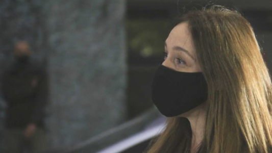 Vidal tildó al Gobierno de “cínico” por la difusión de los videos del cumpleaños de Fabiola Yañez