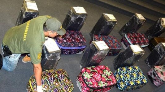 "Narcovalijas" en la embajada rusa: detuvieron al sindicado líder de la banda