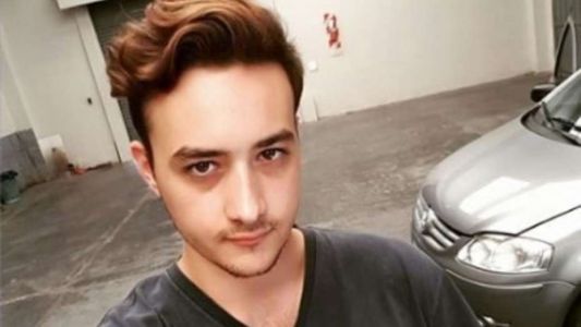 Estaba preso por atropellar y matar a una chica: le pagaba al comisario para jugar a la play y "salir un ratito"