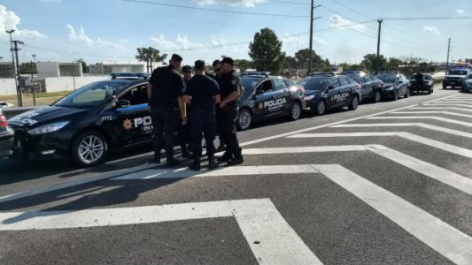 Seis patrulleros inteligentes chocaron en cadena cuando llegaban a Rosario