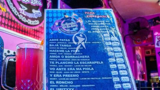 Escándalo en Salta por un boliche que ofrece tragos machistas: "Baja tanga" y "Abre patas"