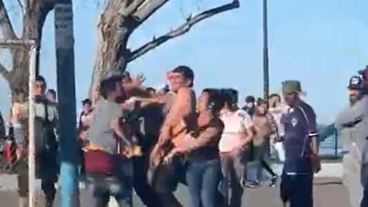 Trompadas en la ribera de Quilmes: vecinos frenaron un robo y los ladrones volvieron a vengarse