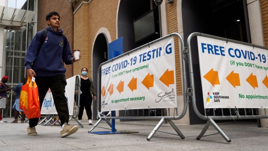 Reino Unido registra la cifra diaria de muertes por coronavirus más alta de casi seis meses