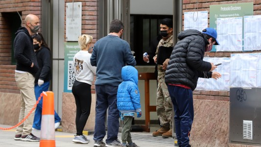 Las PASO avanzaban con 99% de locales de votación abiertos