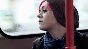 La joven "biohacker" que se instaló 50 chips en el cuerpo y se convirtió en cyborg