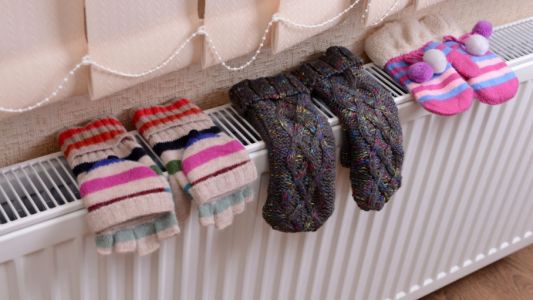 La ciencia afirma que secas la ropa dentro de casa trae problemas de salud