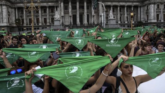 Aborto: voces a favor y en contra en la cuarta audiencia