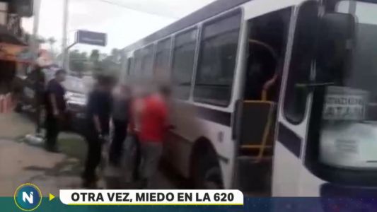 Detuvieron a un hombre armado en un colectivo de la línea 620