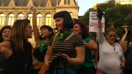 Corpiñazo frente al ministerio de Educación porteño