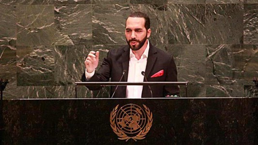 El presidente de El Salvador advirtió que el mundo va a una crisis "peor que la de la Segunda Guerra"