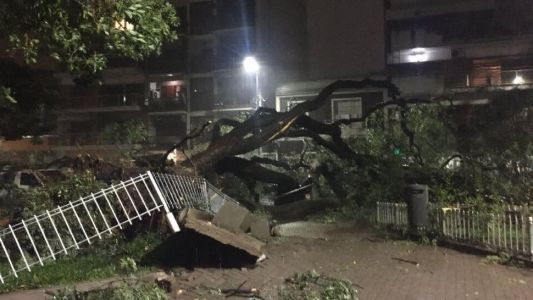 Fuerte temporal en Buenos Aires: destrozos, inundaciones y cortes de luz