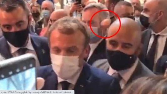 Así atacaron a huevazos al presidente Emmanuel Macron