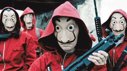 Detuvieron a una banda que robaba bancos usando las máscaras de "La casa de papel"