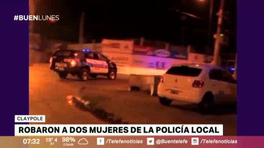Dos policías fueron asaltadas dentro del contenedor de vigilancia
