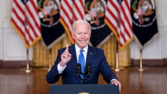 Para Biden, la vuelta a la normalidad está atada a una vacunación casi total