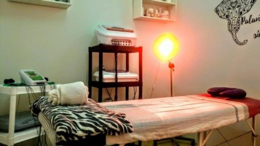 Una chica acusó a un masajista de abuso sexual: "Fue solo masajes de ovarios", se defendió