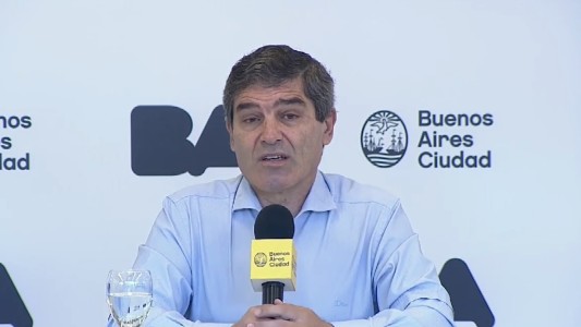 Quirós dio una fecha tentativa para una tercera dosis de la vacuna contra el coronavirus