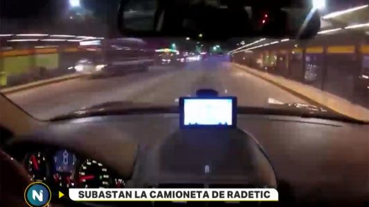 Subastan la camioneta de Radetic
