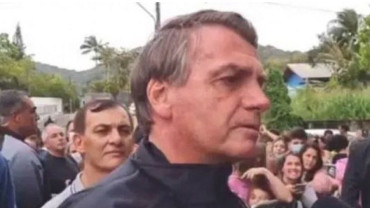 Bolsonaro quiso entrar a ver un partido y no lo dejaron porque no está vacunado