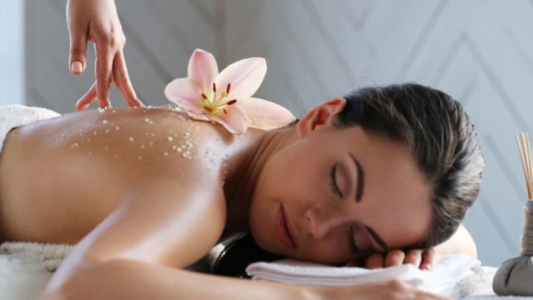 Multitudinaria pelea en un spa terminó con tres detenidos: el detonante fue una flatulencia