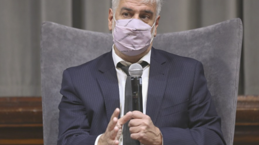 Feletti sobre el congelamiento de precios: "Hay que parar la pelota y asegurar pleno consumo y alegría"