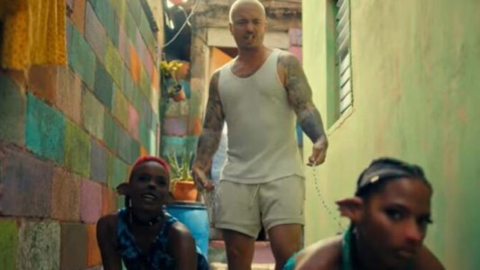 YouTube elimina el videoclip "Perra" de J Balvin por su contenido sexista