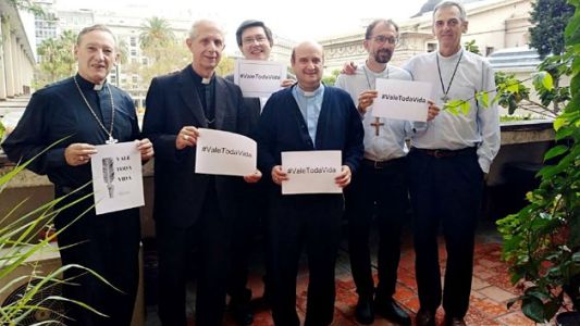 La Iglesia convocó a una "Jornada de ayuno y oración por la vida"