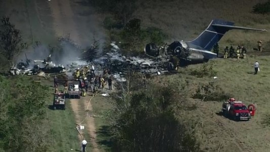Video: un avión se estrelló en Texas con 21 pasajeros a bordo y todos sobrevivieron