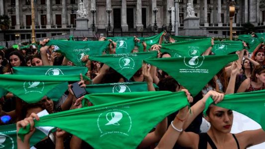 El conmovedor texto de una joven embarazada a favor de la despenalización del aborto