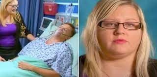 Mientras su esposa le hacía sexo oral, un hombre sufrió un aneurisma cerebral y casi muere