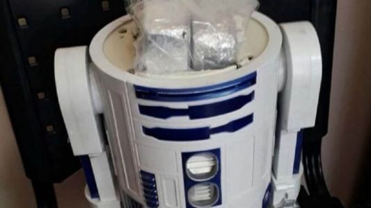 Star Wars narco: traficaban cocaína en réplicas de Arturito