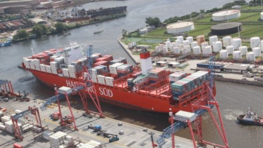 Tras el reclamo empresarial, el Banco Central flexibilizó el cepo al pago de las importaciones