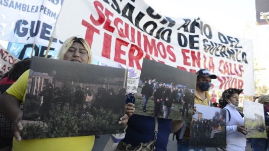 Vecinos de Guernica y organizaciones de izquierda protestan al pie del Puente Pueyrredón