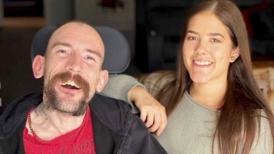 La historia de la trabajadora sexual y el hombre con parálisis cerebral que buscan normalizar el sexo