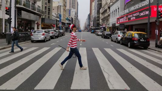 ¿Dónde está Wally?: la odisea de buscarlo en Buenos Aires entre piquetes y marchas