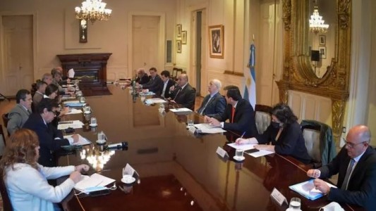 Manzur encabezó la última reunión de Gabinete antes de las elecciones legislativas