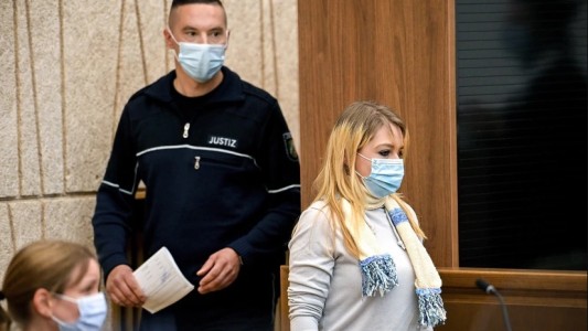 Condenada a perpetua por asesinar a cinco de sus hijos: cómo se salvó uno de los nenes