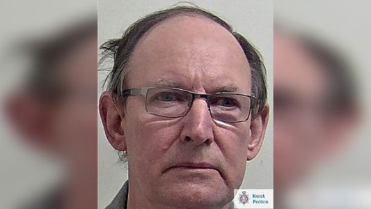 Un británico admite haber cometido dos asesinatos y decenas de vejaciones de cadáveres