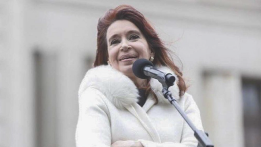 Cristina Kirchner recibió al alta médica y continuará con la recuperación en su casa