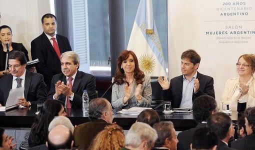 La Presidenta cuestionó a sindicalistas que reclaman aumentos salariales elevados: "¿En qué mundo viven?"