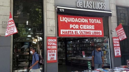 Después de 60 años, a fin de mes cierra definitivamente la emblemática Librería de las Luces