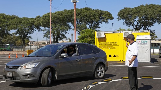 Proponen que el examen para otorgar la licencia de conducir se haga en las calles de CABA
