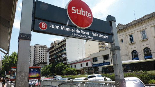Abren molinetes en estación Rosas del subte B contra la contratación de tercerizados