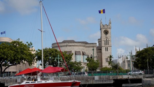 Barbados se convirtió en una república tras despedir a la reina Isabel II como jefa de Estado