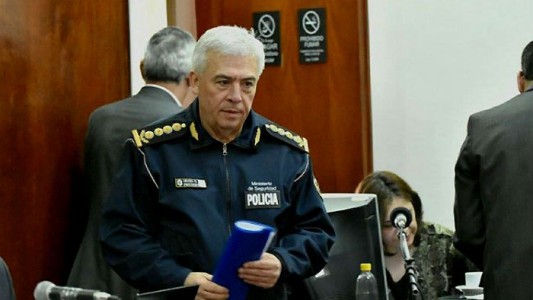 Matzkin "solicitó el retiro" y el viernes nombrarán a un nuevo jefe de la policía bonaerense