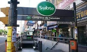 Apertura de molinetes en estación Congreso de Tucumán por reclamo gremial